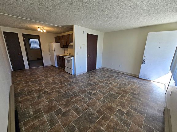 5th image of 411 E Sinto Ave #202
