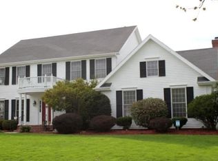 26609 Green Ville Dr, Perrysburg, OH