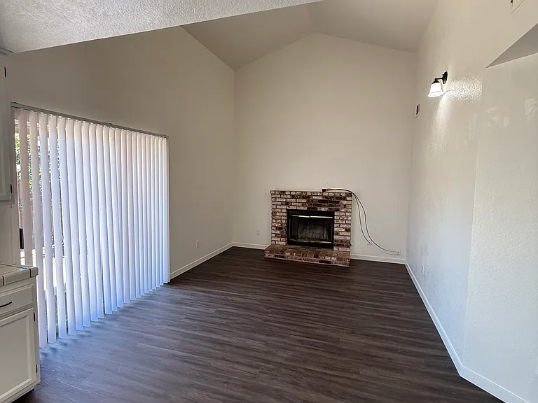 1808 Tartarian Way — Photo 10