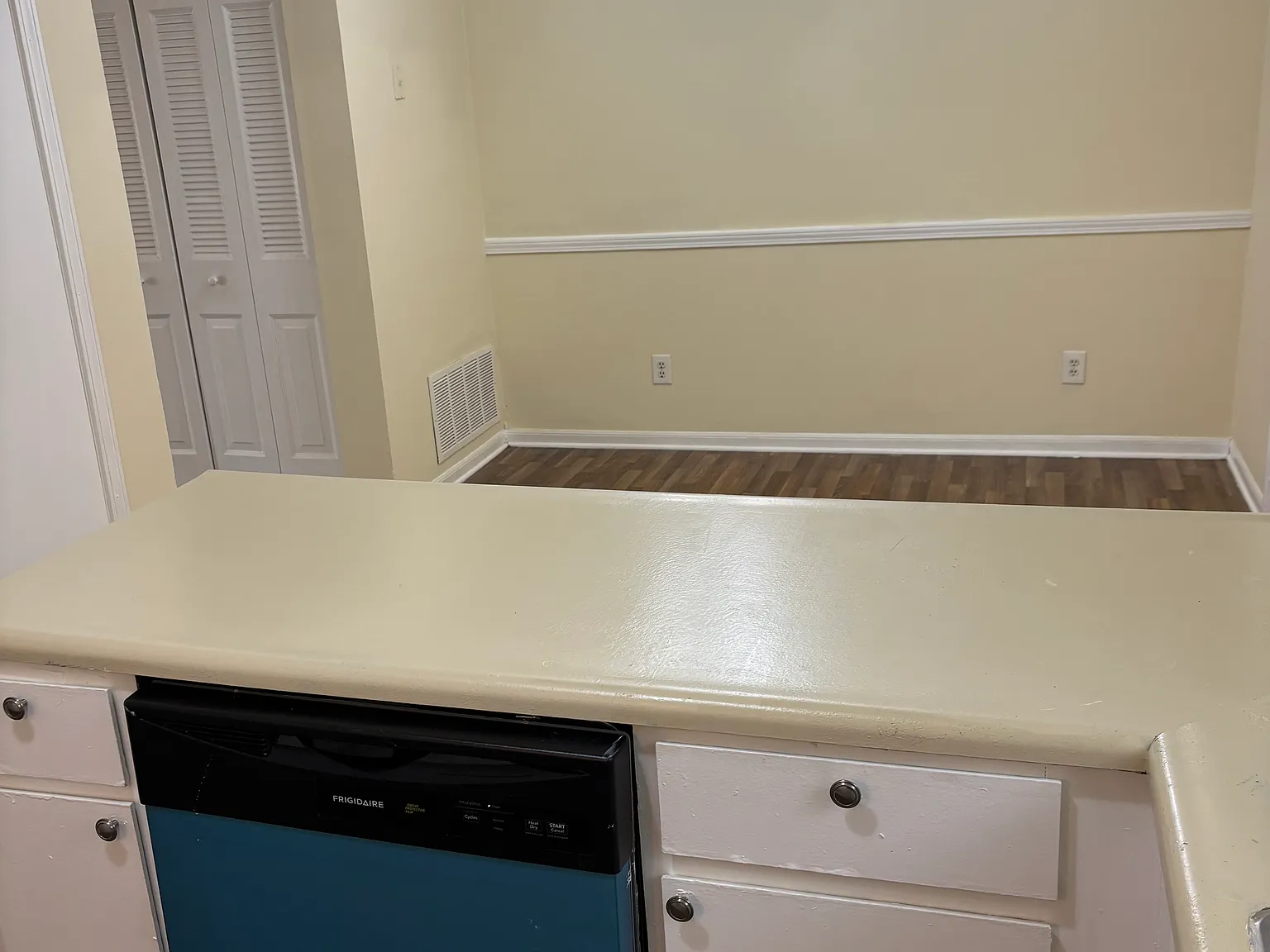 2 bed, 2.5 bath, $1,450 — Photo 4