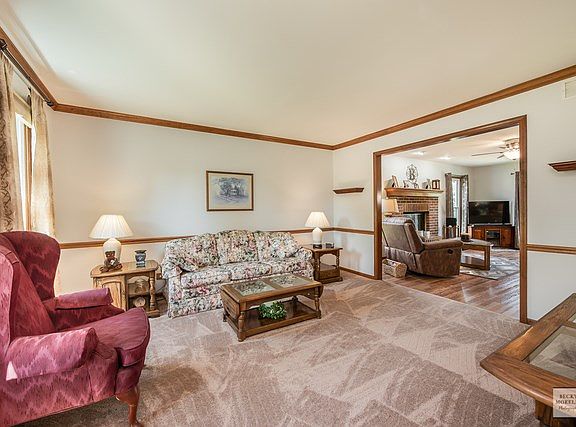 4th image of 307 Juniper Dr