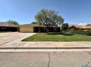 505 Mission Arch Dr, Roswell, NM 88201