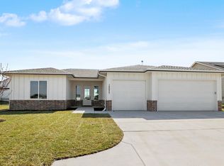 12077 E Pepperwood St, Wichita, KS 67226