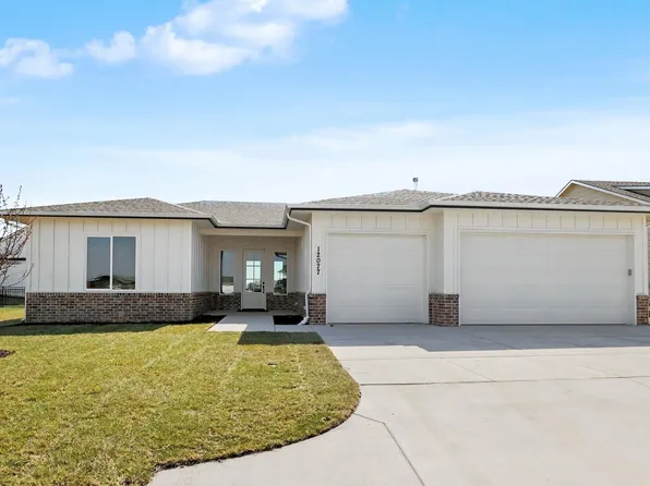 12077 E Pepperwood St, Wichita, KS 67226