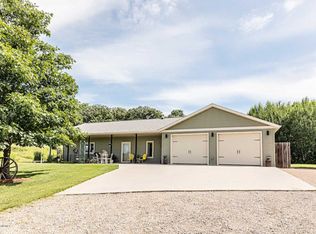 23594 Cherry Hill Dr, Detroit Lakes, MN 56501