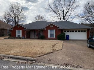 2412 S 87th Dr, Fort Smith, AR 72903