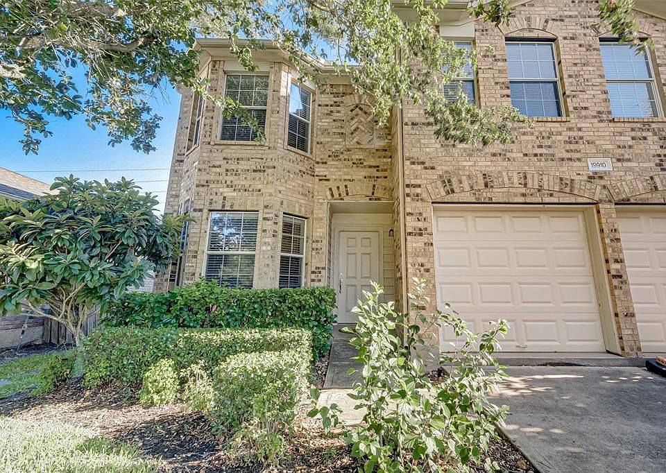 1st image of 19910 Juniper Berry Dr