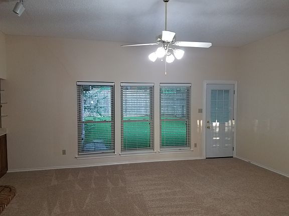 3rd image of 1312 Spyglass Dr