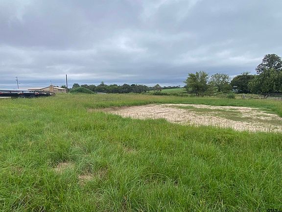 4th image of 184 County Road 1905a