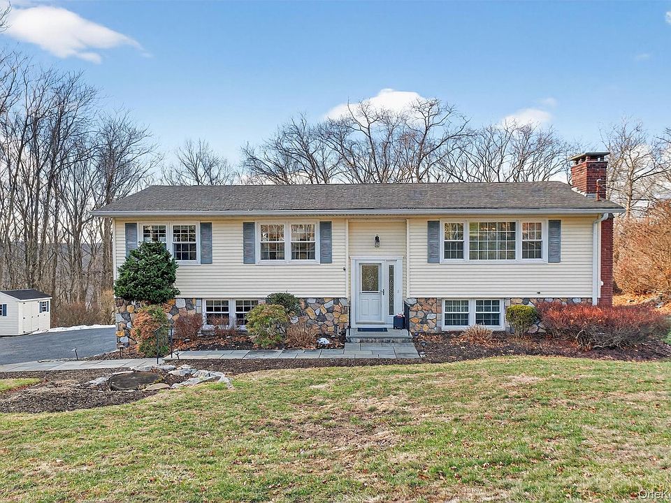 1st image of 34 Lindy Drive
