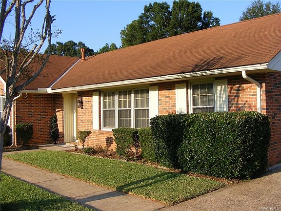 2nd image of 302 Navajo Dr
