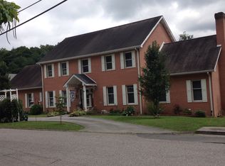 919 Ridge Ave NW, Norton, VA 24273