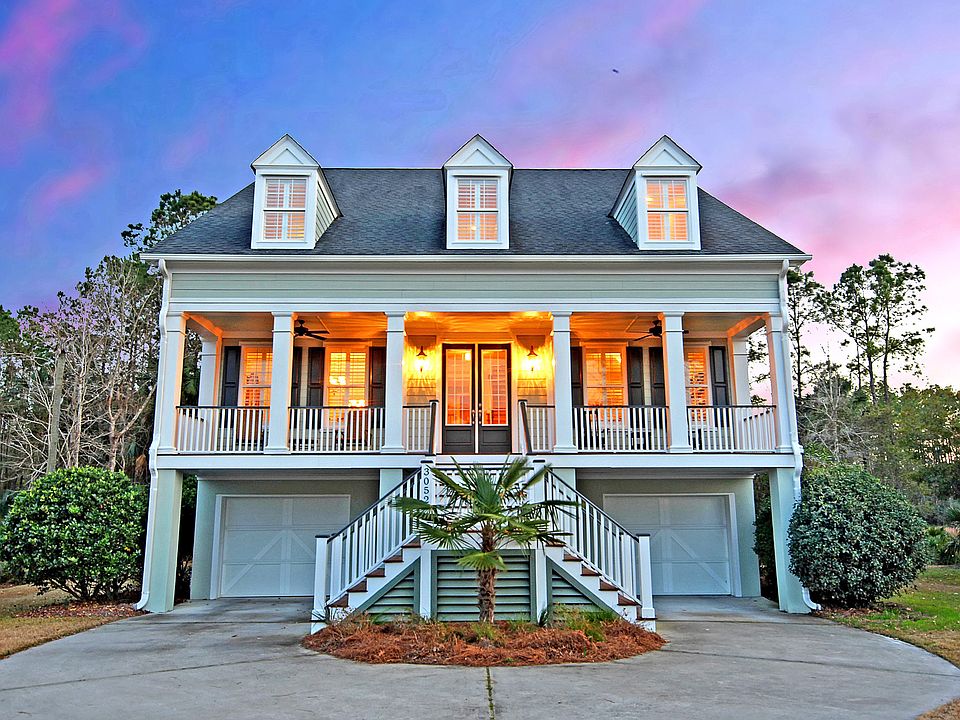 1st image of 3052 Riverwood Dr
