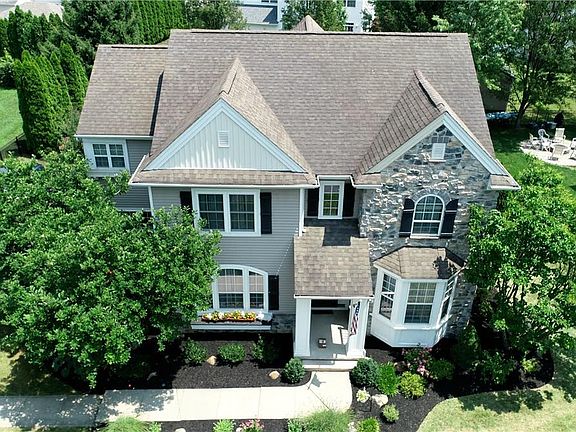 4th image of 819 Ramblewood Dr