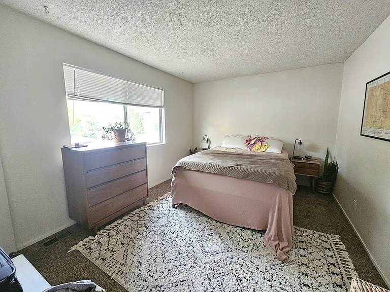 1908 El Paso Ave #2 — Photo 5