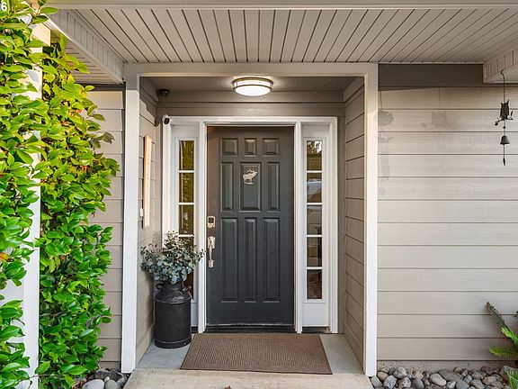 5th image of 18413 NE 184th St