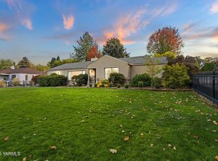 2008 Summitview Ave, Yakima, WA