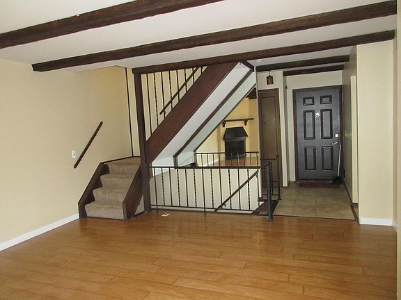 3rd image of 25076 Champlaign Dr