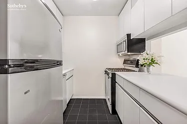 Rented by Sotheby's International Realty