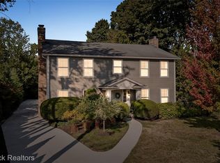 141 Lake Park Dr, Birmingham, MI 48009