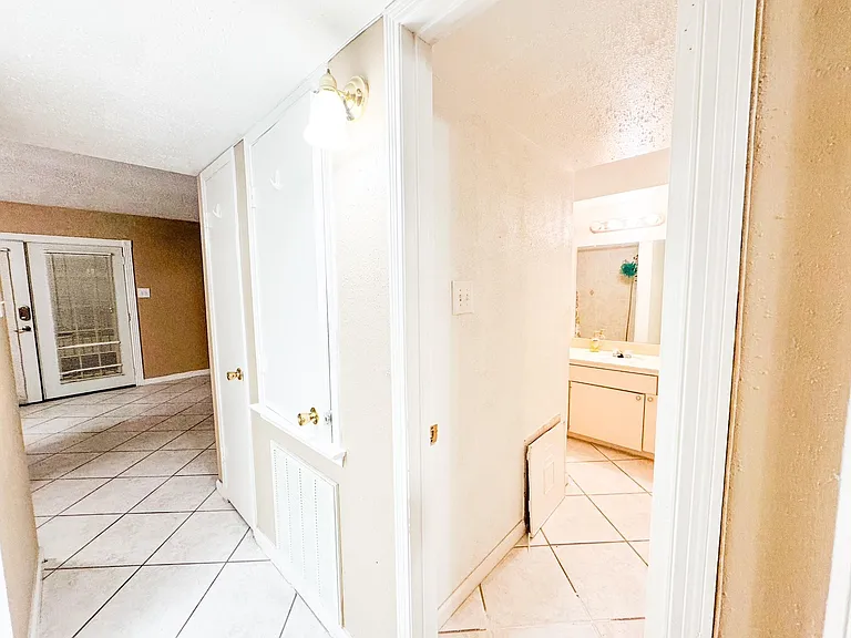 12633 Memorial Dr #4 — Photo 9