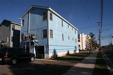 2nd image of 4 W 6th St