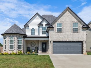 218 Elwell Rd, Clarksville, TN 37042