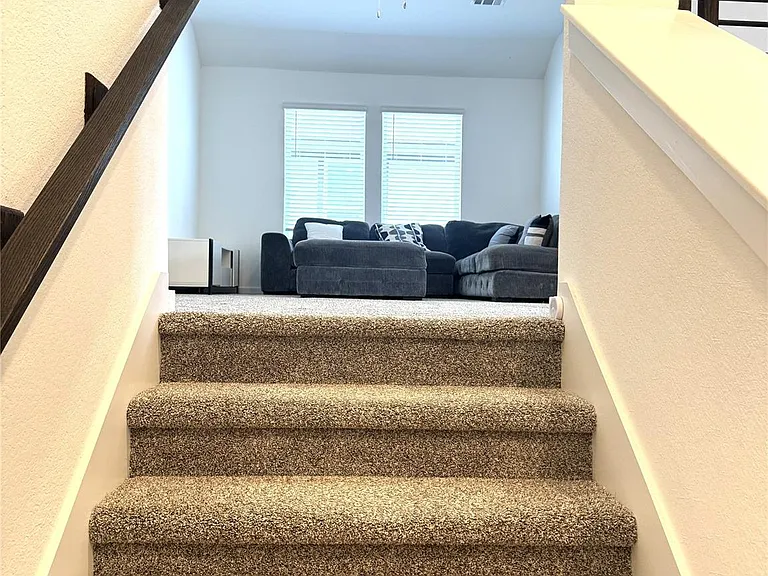 22603 Petrizzi Ln — Photo 22