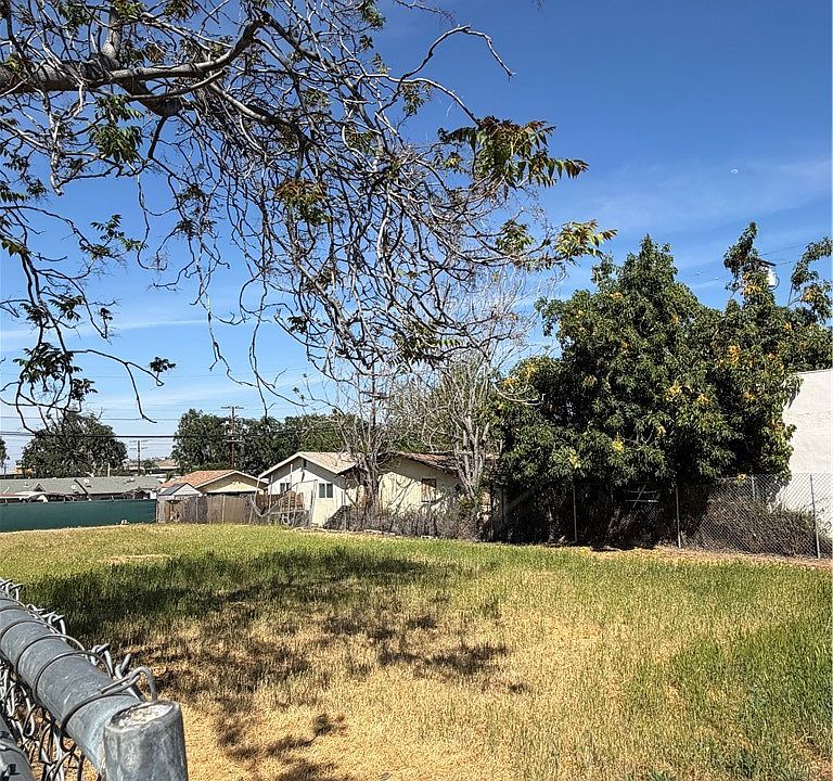 1st image of 507 E 5th St Lot 12