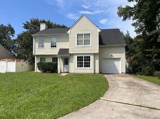 2700 Pendragon Ct, Chesapeake, VA 23323