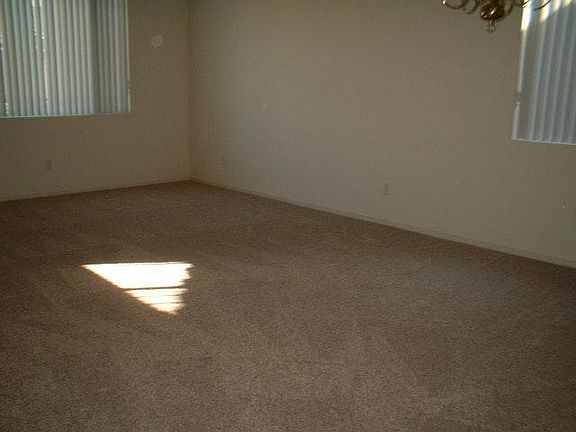 3rd image of 2557 Marie Antoinette Dr