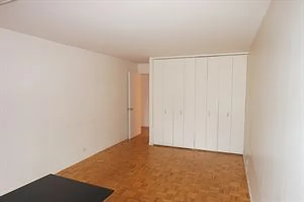 Rented by Douglas Elliman | media 49