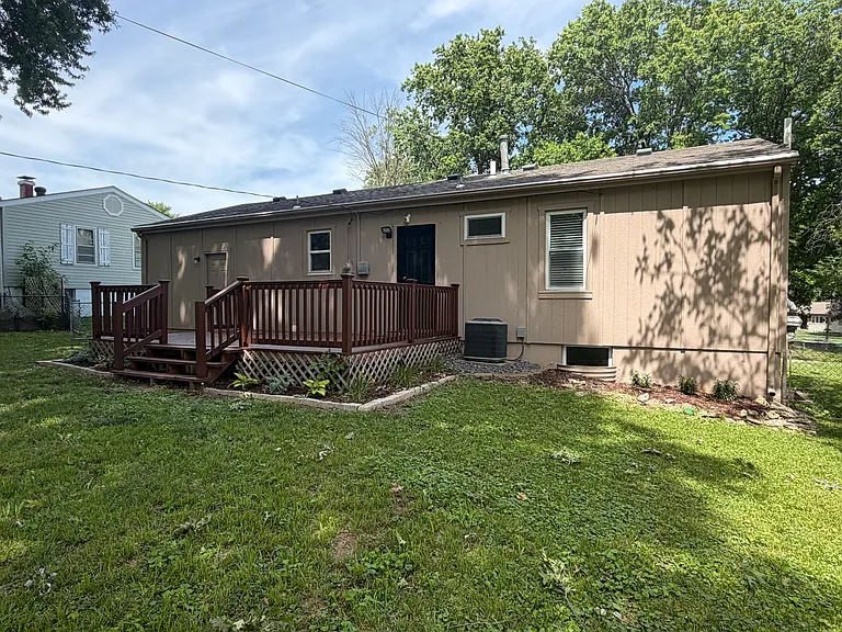 3720 S Osage St — Photo 8