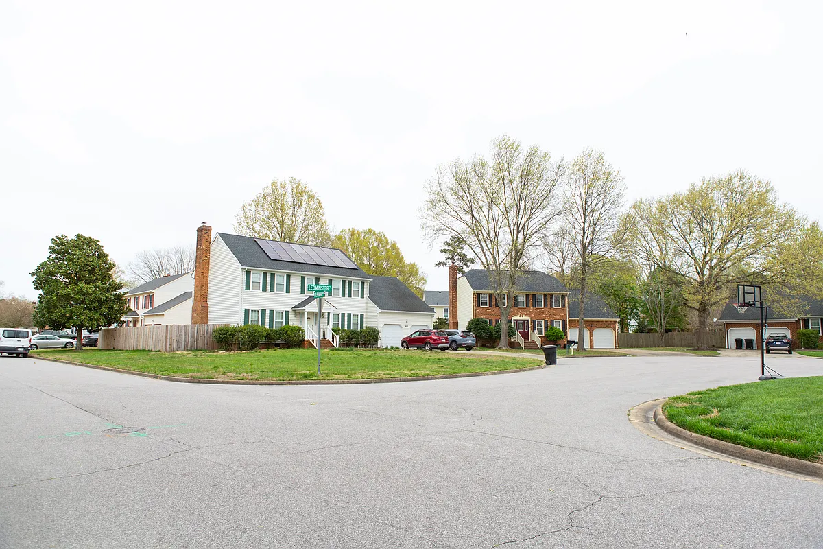 Building Photo - 1400 Leominster Ct