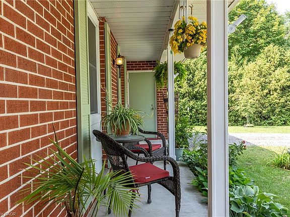 4th image of 1064 Vittoria Rd