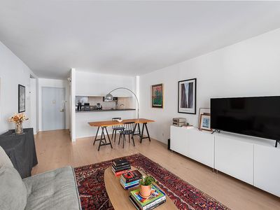 2250 Broadway APT 5G, New York, NY, 10024