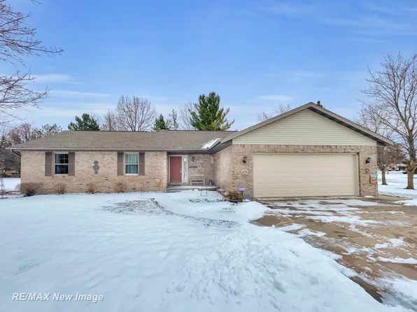 5133 Hickory Ct, Saginaw, MI 48603