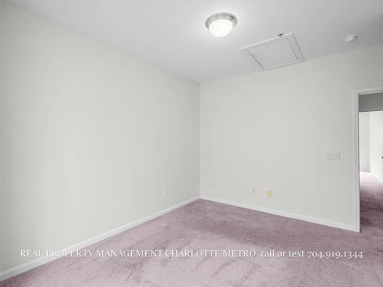 1630 Walnut View Dr — Photo 27