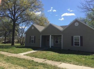 1142 E 1st St, Pittsburg, KS 66762