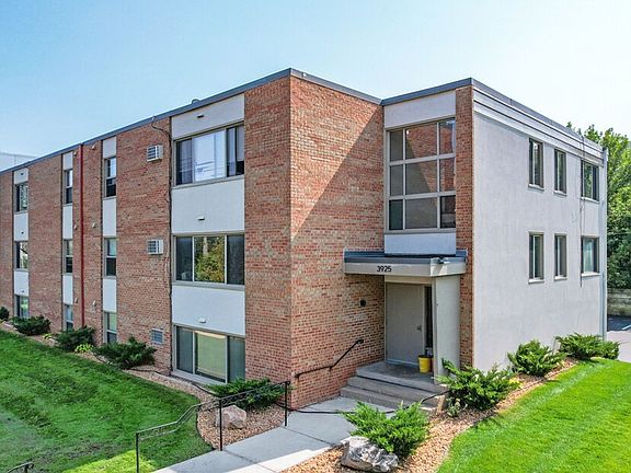 2nd image of 3925 W 31st St APT 10