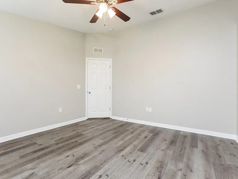 3536 Stonefield Dr — Photo 6