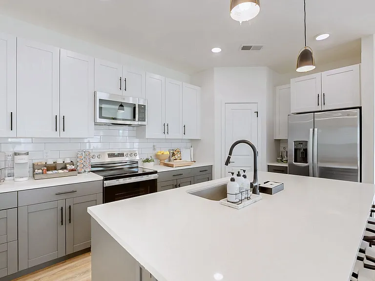 Bull Run Townhomes — Photo 20