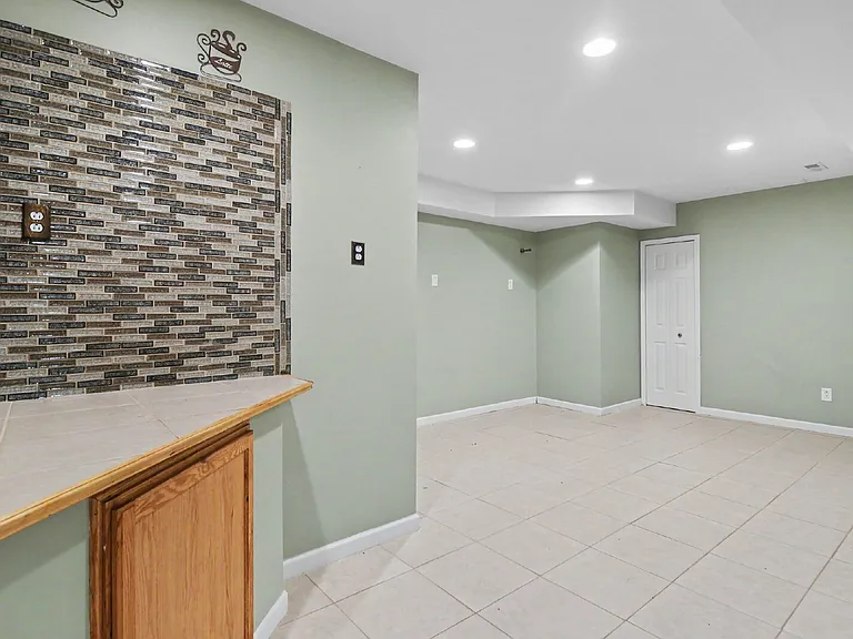 2685 Diane Marie Ct — Photo 14