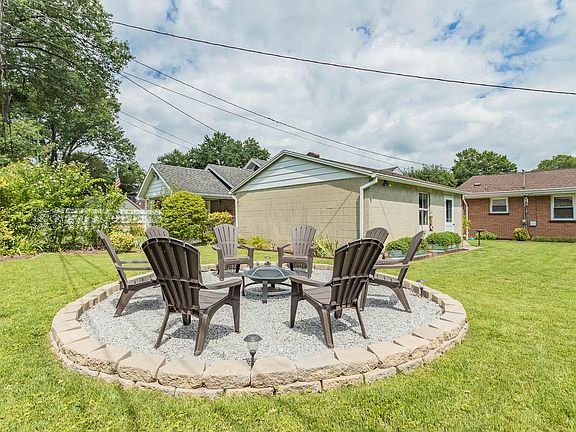 5th image of 3207 E Blackford Ave