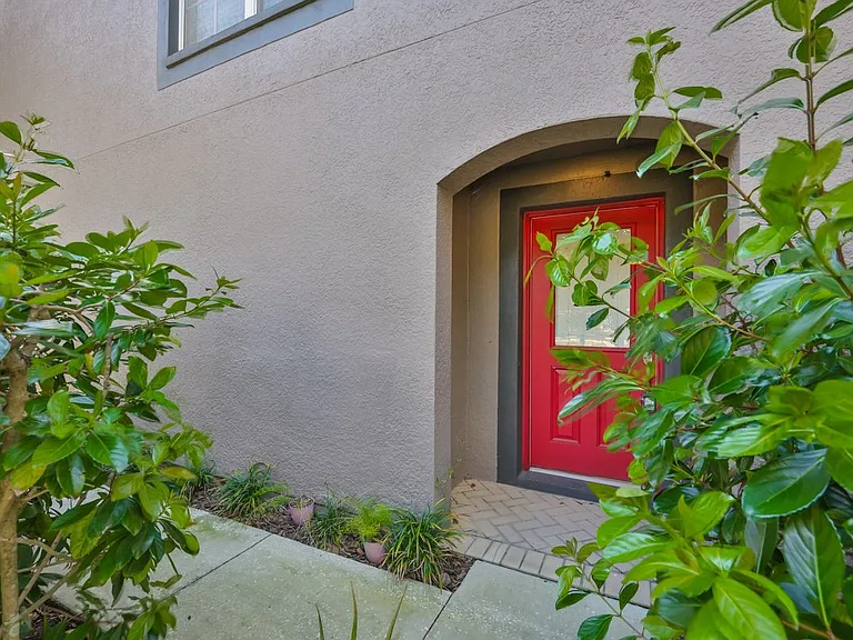 1307 Salem Orchard Ln #TOWNHOUSE — Photo 3