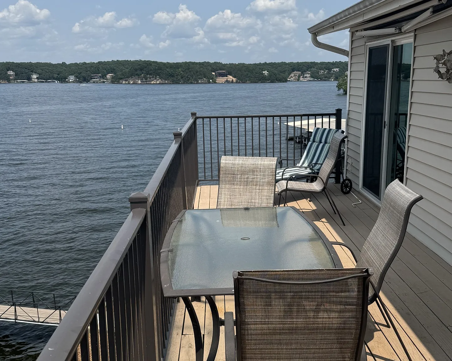 2 bed, 840 sqft, $1,200 — Photo 3