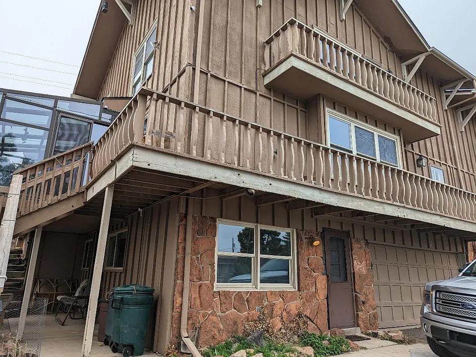1393 S Foothill Dr #1