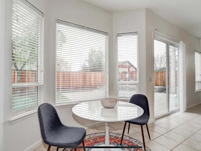 5808 Laurel Cove Ct — Photo 13