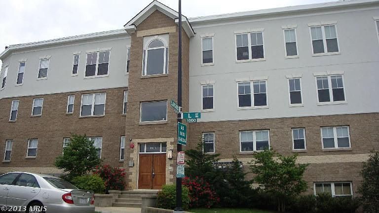1st image of 1629 L St NE APT 202