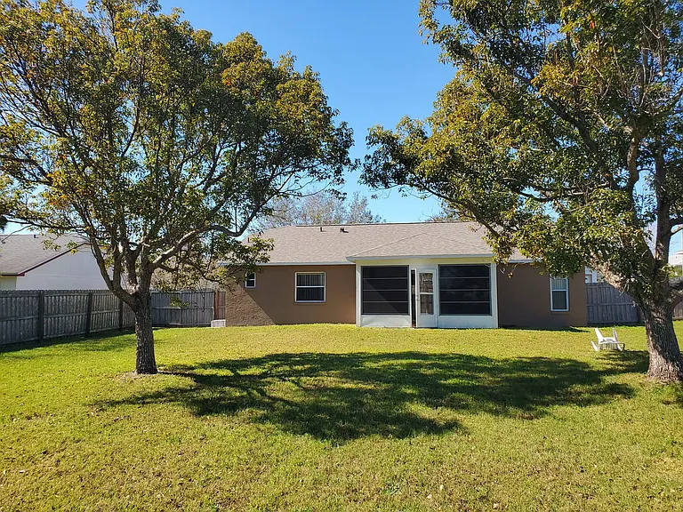 8039 Ridgeglen Cir E — Photo 29